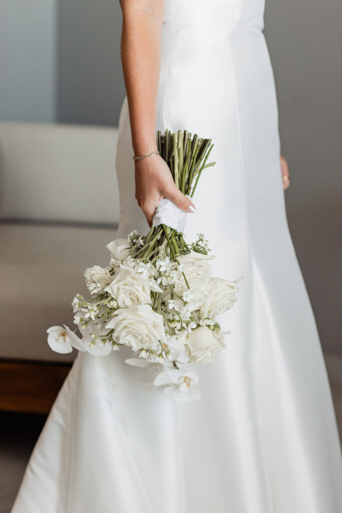 Bridal bouquet, ivory and white. elegant and classic.
